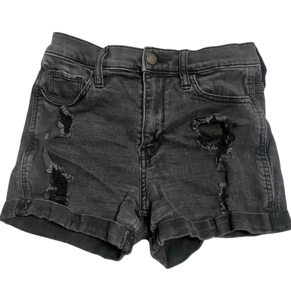 black hollister high rise shorts🖤
size - W26
-super comfy and lasts years